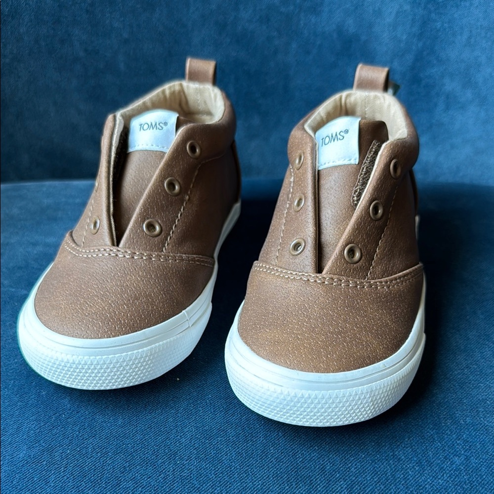 Toms Brown Canvas Sneakers with Elastic Panels